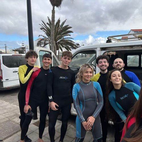 Noi che andiamo a fare surf a fuerteventura.jpg